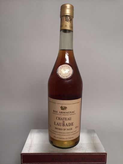 null 1 bouteille BAS ARMAGNAC hors d'age - Château de LAUBADE Mis en bouteille le...