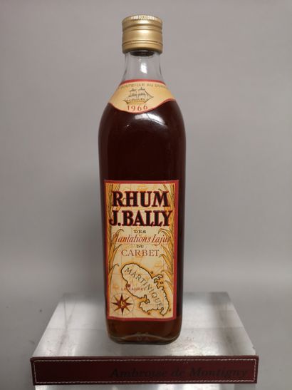 null 1 flacon 70cl RHUM - J. Bally 1966