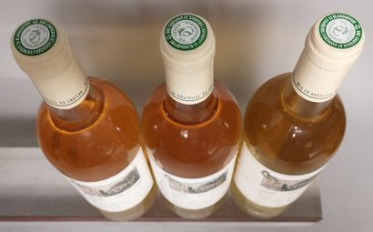 null 3 bouteilles VILLA BELAIR Blanc - Graves millesimes 1992, 1993 et 1994 Une légèrement...