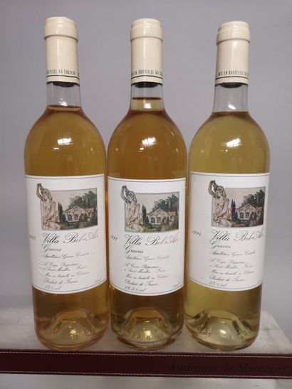 null 3 bouteilles VILLA BELAIR Blanc - Graves millesimes 1992, 1993 et 1994 Une légèrement...
