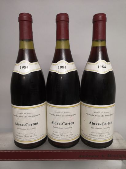 null 3 bouteilles ALOXE CORTON - ARNOUX Père et Fils 1984 Une étiquette légèrement...