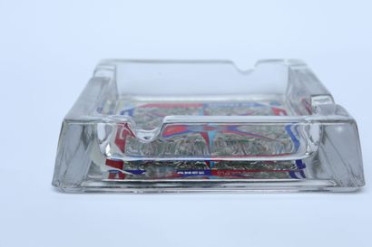 null AIR FRANCE ASHTRAY.

Square ashtray in moulded glass " Air France le plus grand...