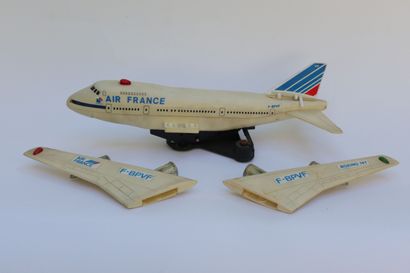 null BOEING B-747 AIR FRANCE.

Avion jouet en résine et plastique.

Battery Toy Made...