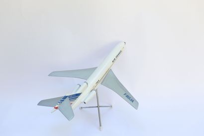 null BOEING B-727 AIR FRANCE.

Maquette d'agence en résine, immatriculée F-BOJA,...