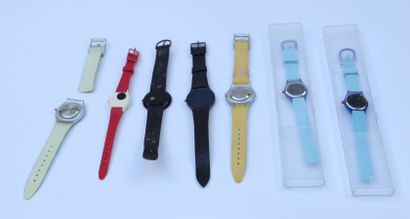 null AIR FRANCE WATCHES.

7 plastic wristwatches including 2 Kid models. 

The dials...