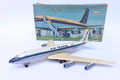 null BOEING B-707 Intercontinental AIR FRANCE.

Toy plane PUNCH (Mont Blanc) in lithographed...