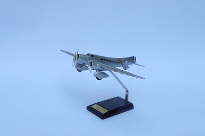 null COUZINET 70 ARC EN CIEL.

Painted wooden model made for the Jean Mermoz centenary.

Registered...