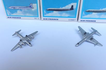 null DE HAVILLAND COMET et DOUGLAS DC-4 AIR FRANCE.

3 modèles en Die Cast Shabak...