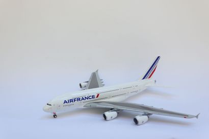 null AIRBUS A380 AIR FRANCE.

Maquette en résine immatriculée F-HPJB.

Réalisation...
