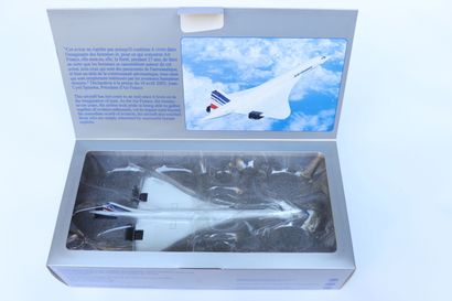 null CONCORDE AIR FRANCE.

Grand modèle en Die Cast Socatec du Concorde immatriculé...