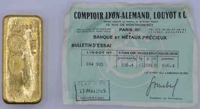 null Lingot Or, numéro 384.593 avec son certificat émis par les Le Comptoir Lyon-Alemand,...