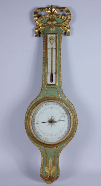 null Baromètre-thermomètre d'applique en bois laqué vert et doré, selon Réaumur,...
