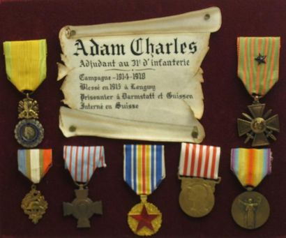 France Lot: Médaille militaire, croix de guerre 1914-1917, croix du combattant, blessé,...