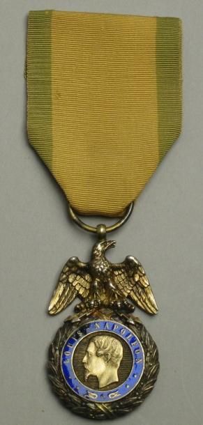 France Médaille Militaire, Second Empire 2è type. Argent, vermeil, émail, ruban....