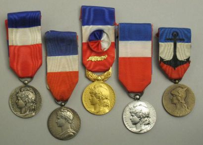 France Lot de médailles d'honneur: Marine nationale, travail (x3), sécurité sociale....