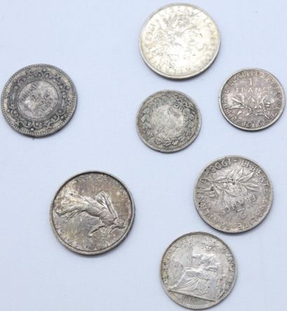 null Set of 38 French Silver Coins.

Various titles to the thousandth (835 & 900).

Total...