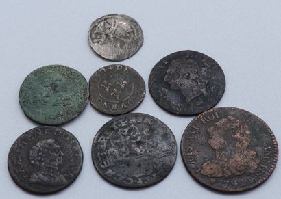null Set of 17 Coins - Royalty.

France and to be identified.

6-Philippe II, Denier...