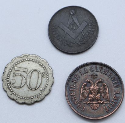 null Set of 3 Tokens - Freemasonry.

La Clémente Amitié, Council, 5834, 16 rue Cadet....