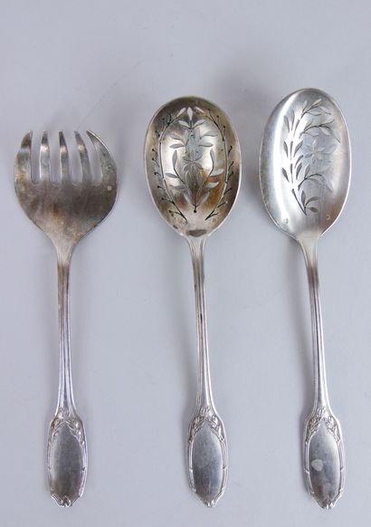  ALFENIDE 
Part of silver plated metal menagère of 75 pieces with decoration of laurel...