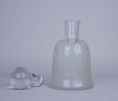 null BACCARAT pour ROCHER Frères, La Côte Saint André

Carafe en cristal en forme...