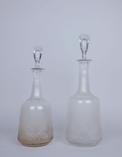 null Lot of glassware including : 

2 carafes with decoration of godrons, with their...