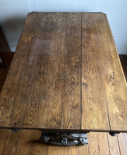 null Table de milieu de forme rectangulaire en bois naturel richement sculptée de...