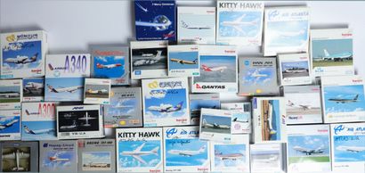 LOT OF 35 SCALE MODELS OF AIRLINERS 
French...