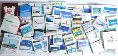 null LOT OF 60 MODELS OF AIRLINERS

French and foreign companies in scales 1/500th,...