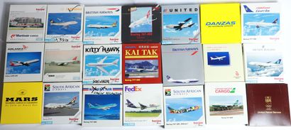 null LOT OF 50 MODELS OF AIRLINERS

French and foreign companies in scales 1/500th,...