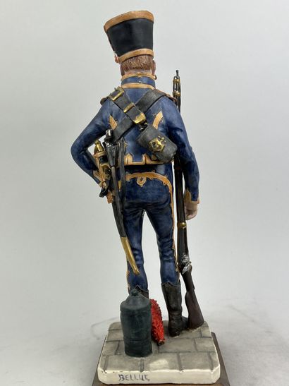 null Bernard BELLUC (1949 - )

Marin de la Garde 1807

Figurine en faïence polychrome...