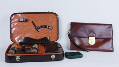 LANCEL 
Lot including : 
A brown leather...