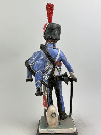 null Bernard BELLUC (1949 - )

1e REGT de Hussards Sapeur 1810 

Figurine en faïence...