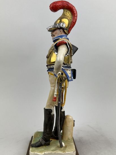 null Bernard BELLUC (1949 - )

1st REGT of Carabiniers 1810-1815

Figurine in polychrome...