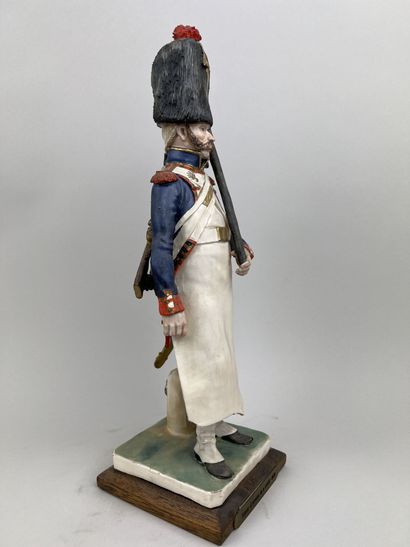 null Bernard BELLUC (1949 - )

Sapper Grenadier of the Guard 1809

Figurine in polychrome...