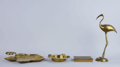 Lot of golden metal objects including : 
A...