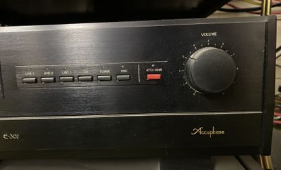 null ACCUPHASE 

Integrated stereo amplifier E-302 

Dimensions: 18 x 45 x 42 cm...