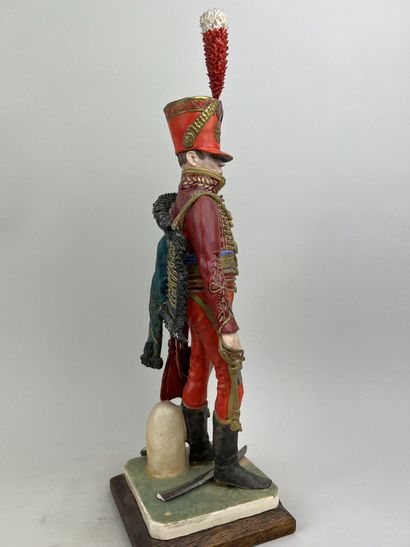 null Bernard BELLUC (1949 - )

Général FOURNIER-SARLOVEZE

Figurine en faïence polychrome...