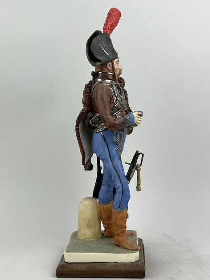 null Bernard BELLUC (1949 - )

2e REGT de Hussards officier 1807

Figurine en faïence...