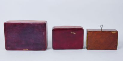 null Set of 5 leather boxes decorated with nets and plants gilded with small irons....