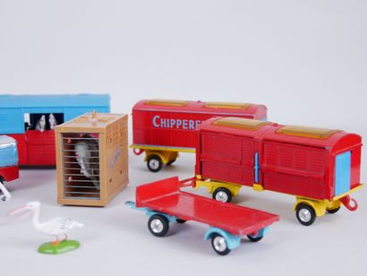 null CORGI MAJOR TOYS Circus Models. Made in Great Bretain. 

Chipperfields Circus...