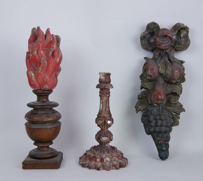 null Suite of 3 elements in carved wood including : 

A polychrome carved wood fire...