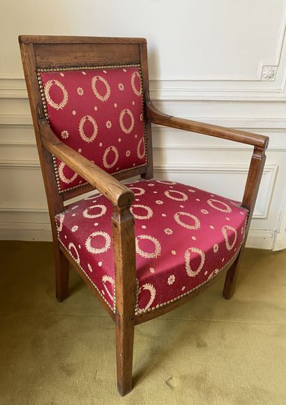 null Armchair with a cherry wood banded back.

Provincial work of the early 19th...