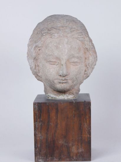 null Marguerite COUSINET (1886- 1970) 

Head of an Angel 

Sculpture in terra cotta...