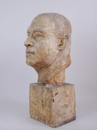 null Marguerite COUSINET (1886- 1970)

Head of a man of quality

Sculpture in terracotta...