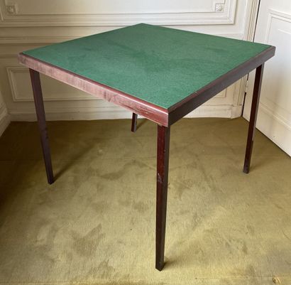 null Folding game table in veneer covered with a green felt. 

Height: 69 cm - Tray:...