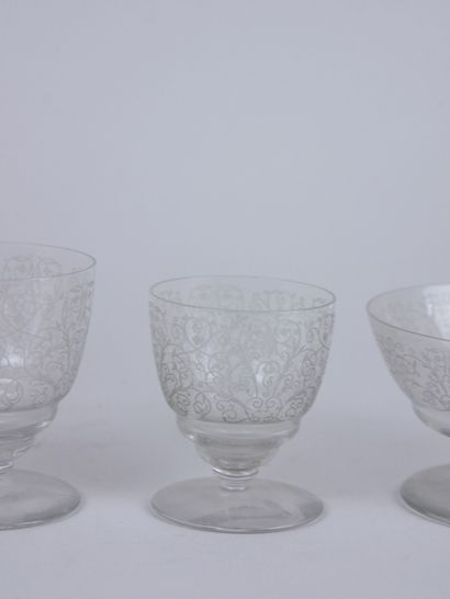 null BACCARAT France 

Service of glasses model "Michelangelo" out of crystal with...