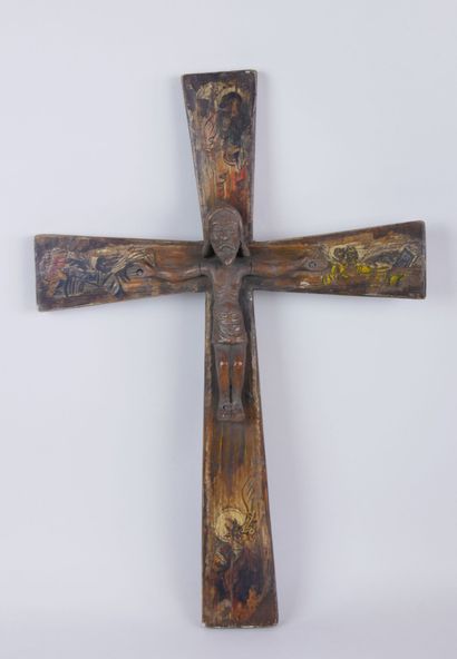 null Crucifix in carved wood finished by the 4 evangelists painted. 

Dimensions...