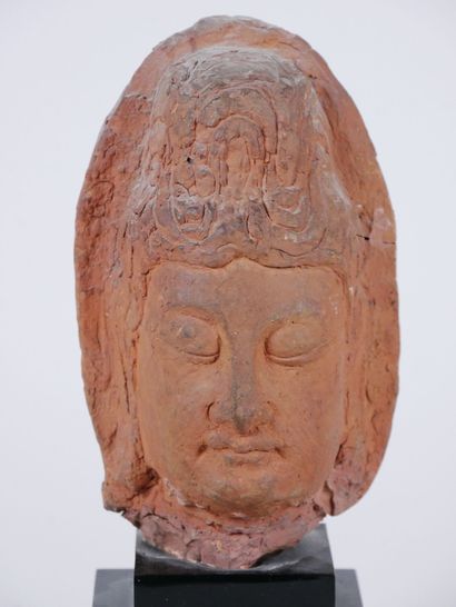 null Martine COUSINET (Born 1927) 

Head of Buddha 

Terracotta sculpture signed...