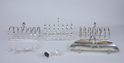 Lot in silver plated metal, including : 

a...