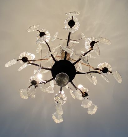 null Chandelier with eight arms of light.

Signed Baccarat.

H : 72 cm.

Diameter...